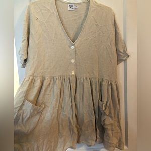 Over-sized dress. S/M definitely oversized for L/XL